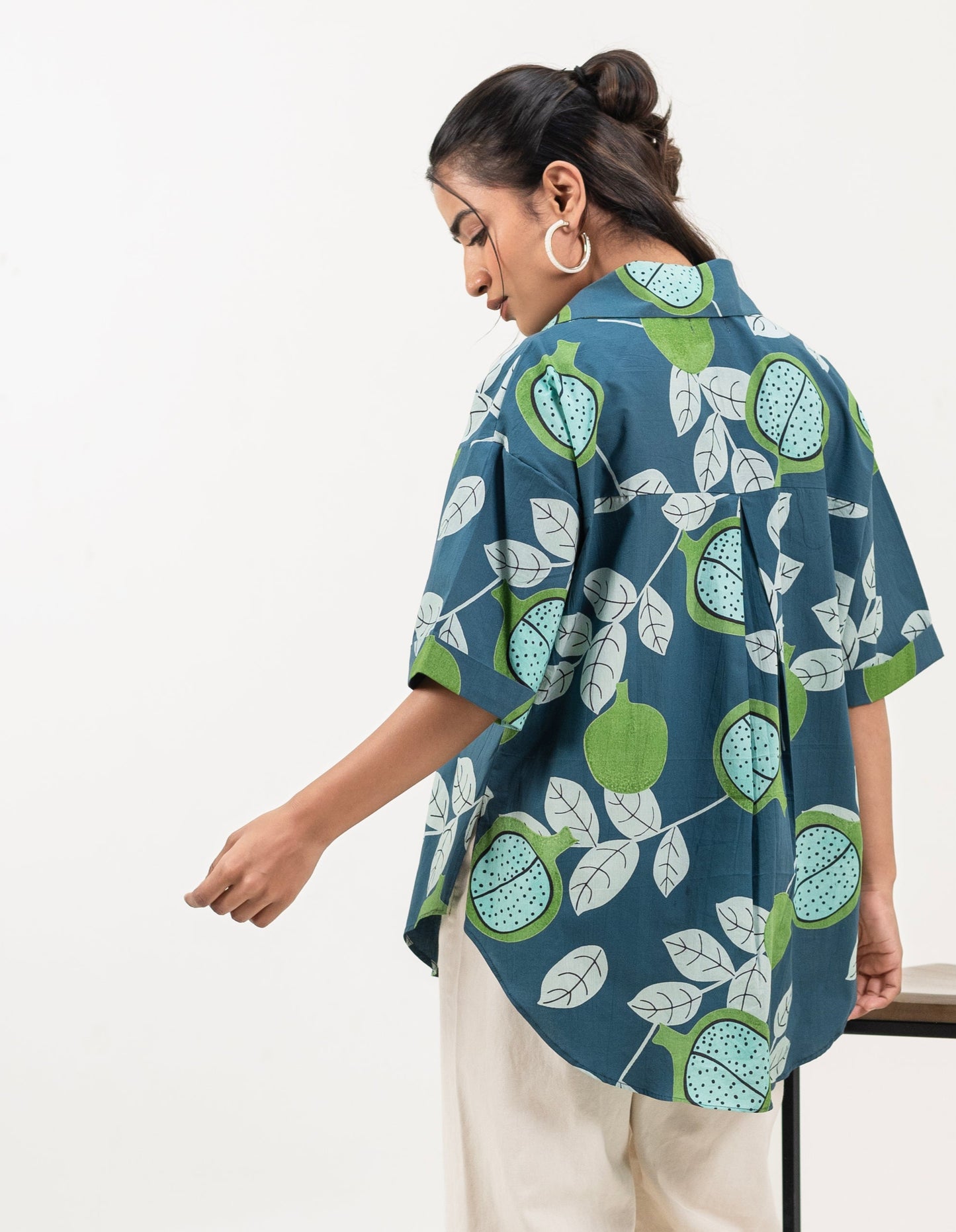 Shreeyas Cottons Oversized Cotton Shirt – Tropical Kiwi Charm