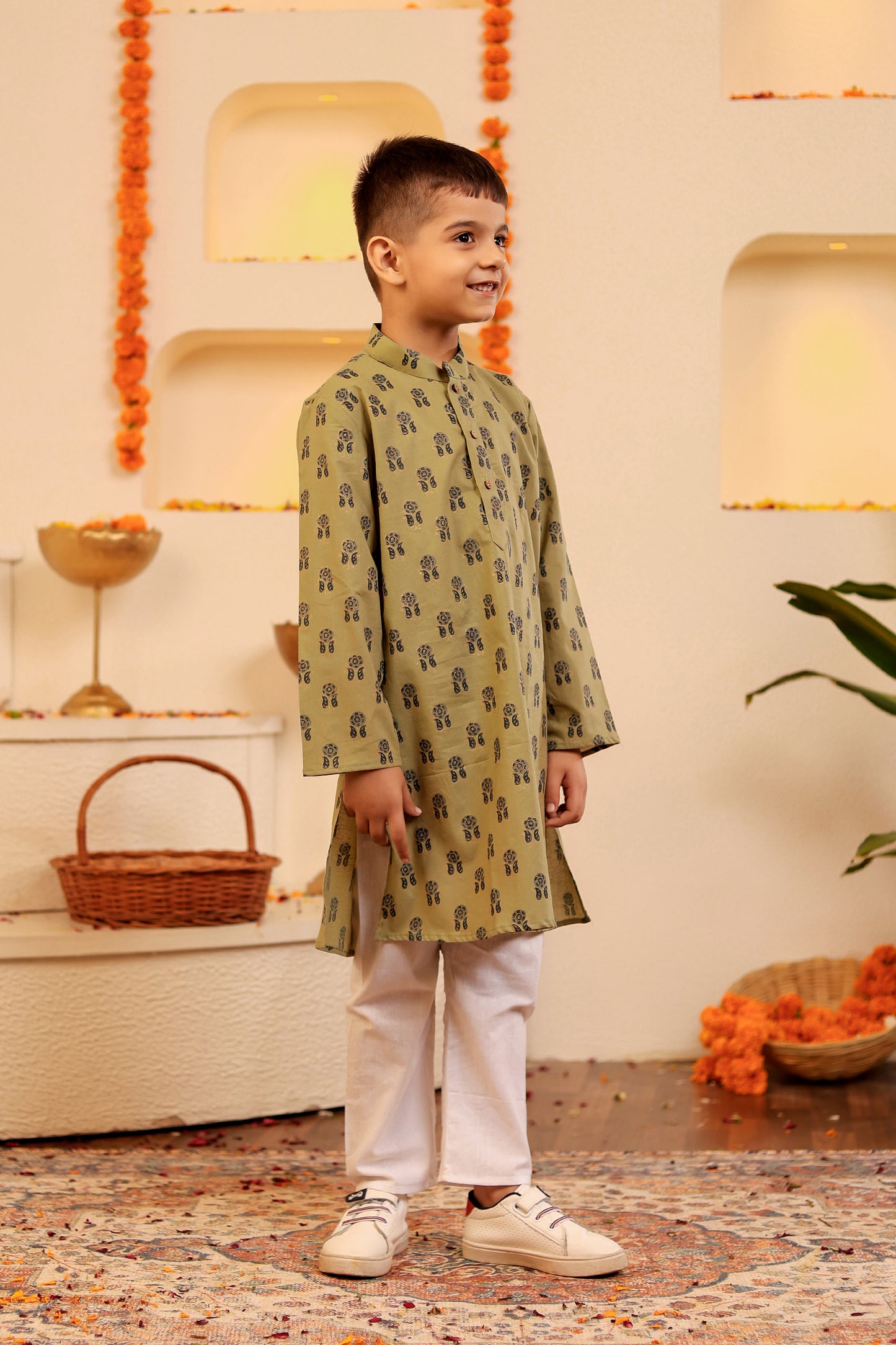 Best-Seller: Stunning Green Kurta Pyjama for Boys (5-12 Years)