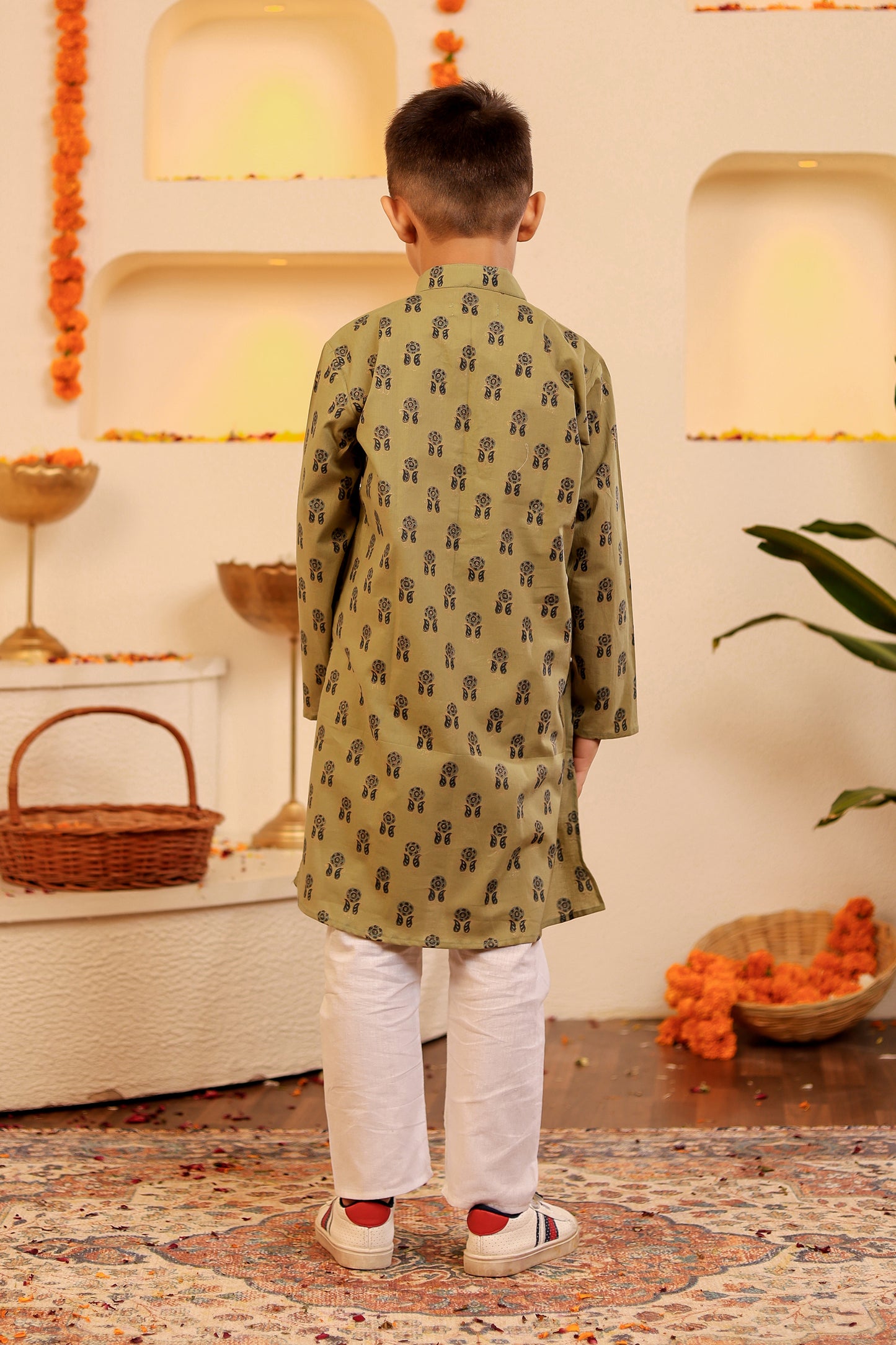 Best-Seller: Stunning Green Kurta Pyjama for Boys (5-12 Years)