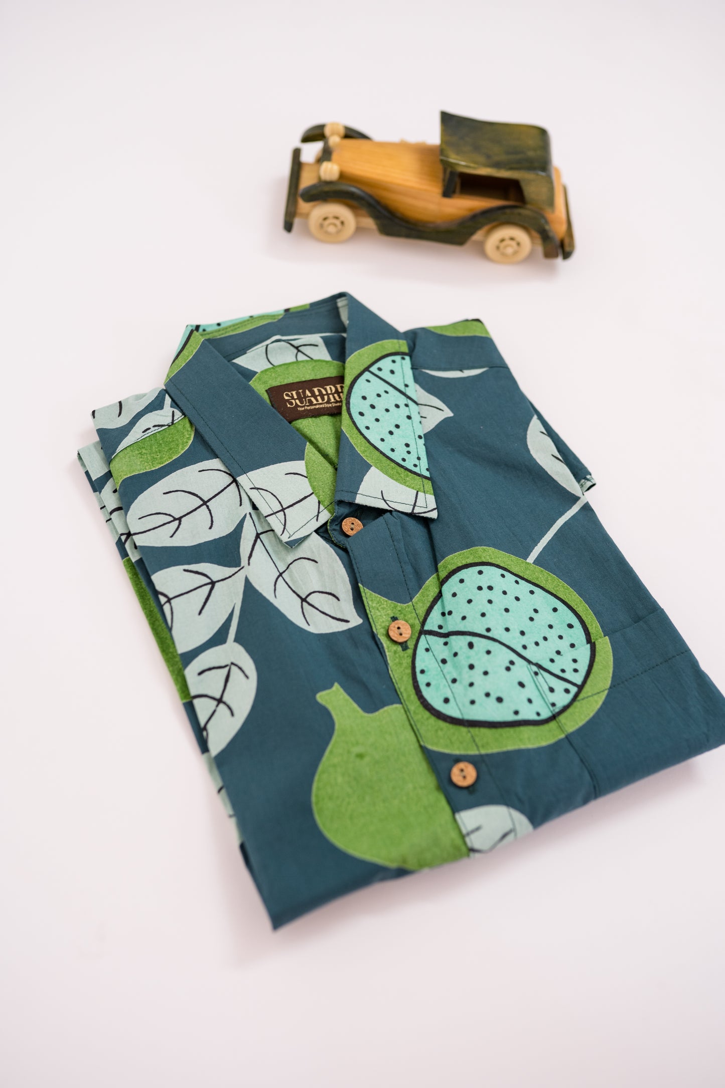100% Cotton Shirt in Kiwi Print for Men | Shreeyas Cottons
