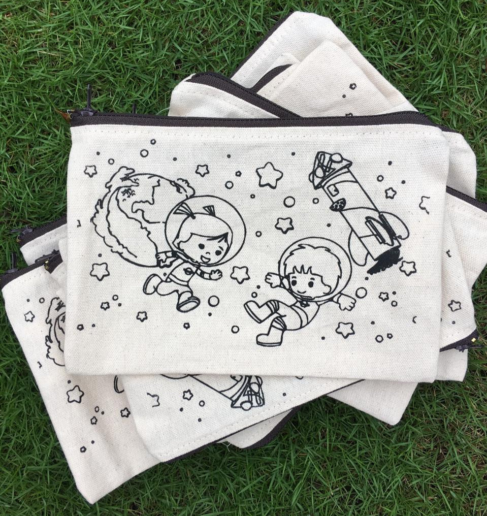 Eco-Friendly Natural Cotton Canvas DIY Pouches: Sustainable, Stylish, and Versatile (Pack of 12/30)
