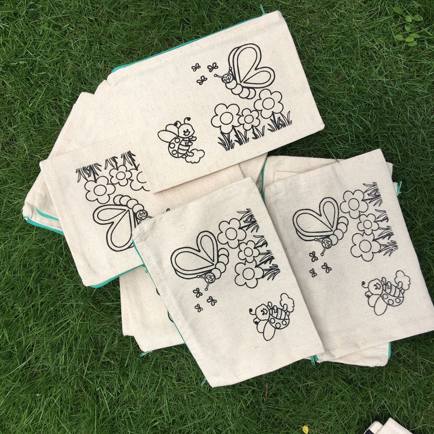 Eco-Friendly Natural Cotton Canvas DIY Pouches: Sustainable, Stylish, and Versatile (Pack of 12/30)