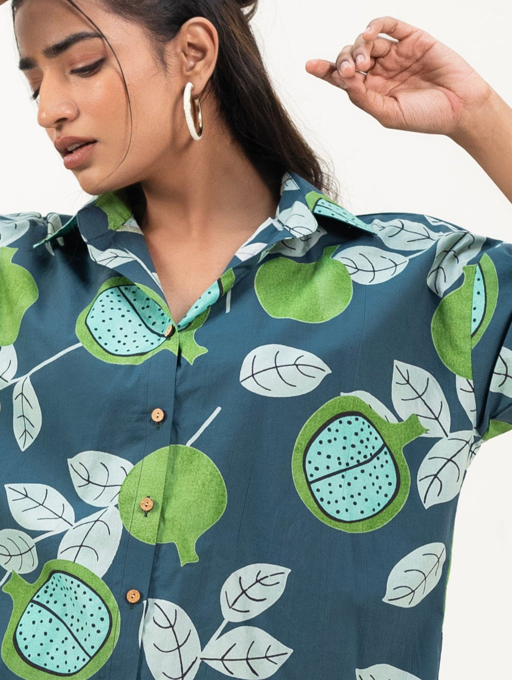 Shreeyas Cottons Oversized Cotton Shirt – Tropical Kiwi Charm