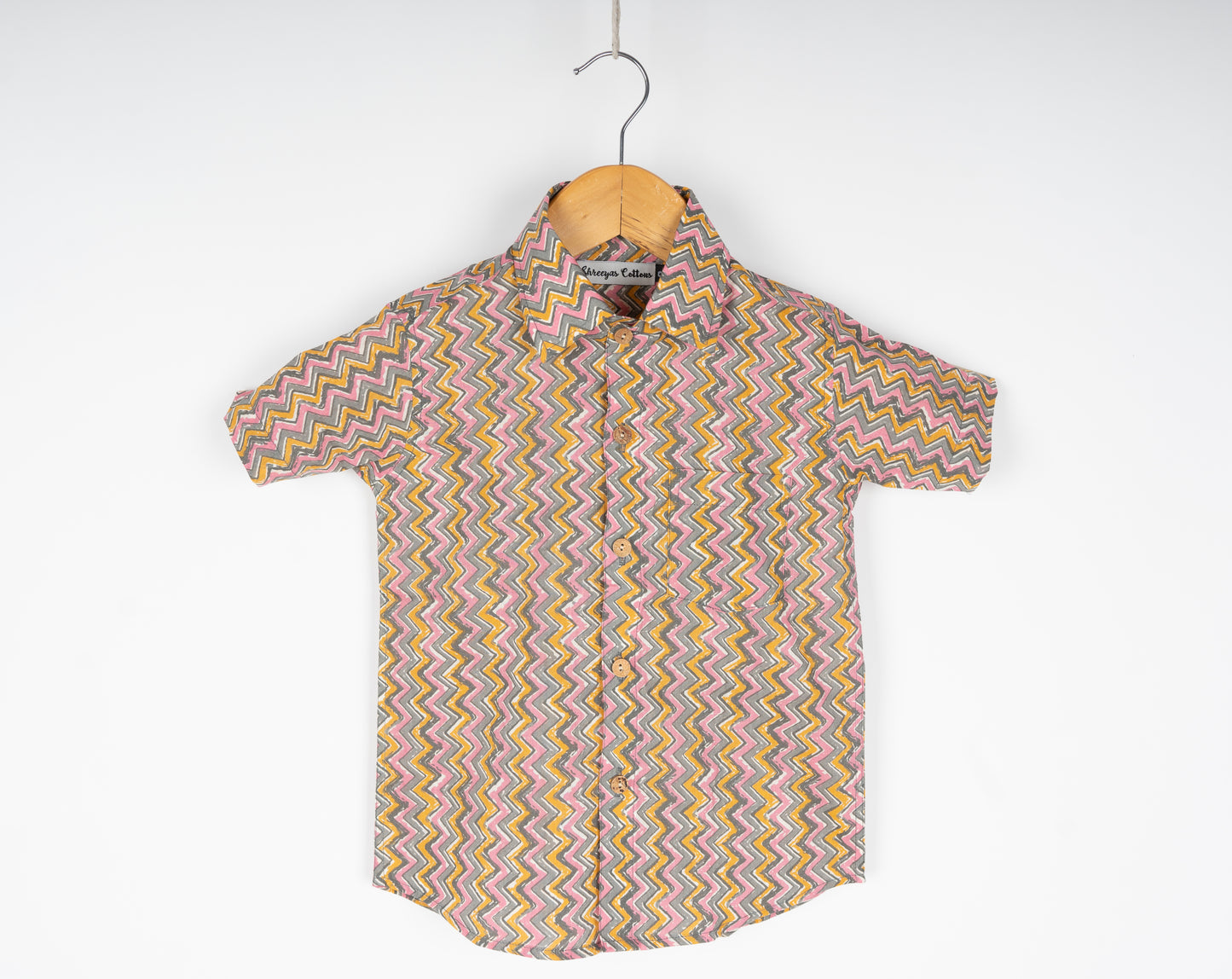 Zigzag Geometric print half sleeves collar shirt - Size 0-12