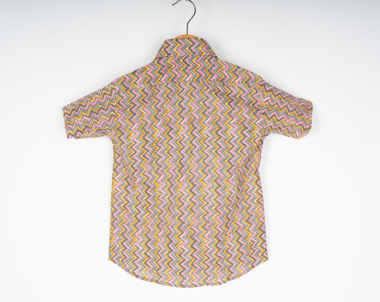 Zigzag Geometric print half sleeves collar shirt - Size 0-12