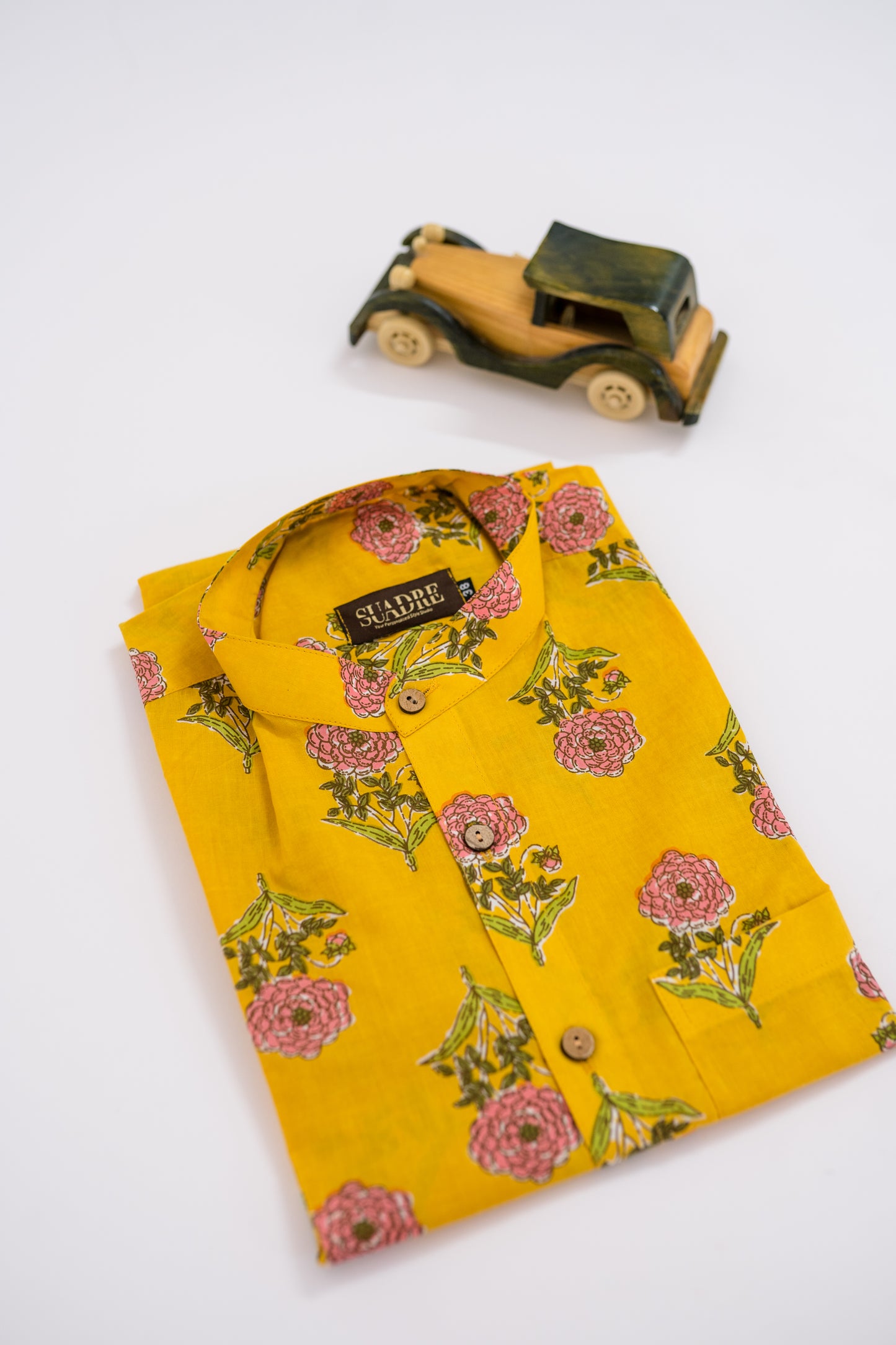 Men Yellow colour Half sleeves cotton shirt