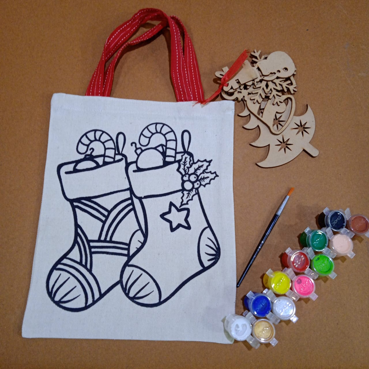 Shreeyasindia Sustainable Christmas DIY Kit - PO1