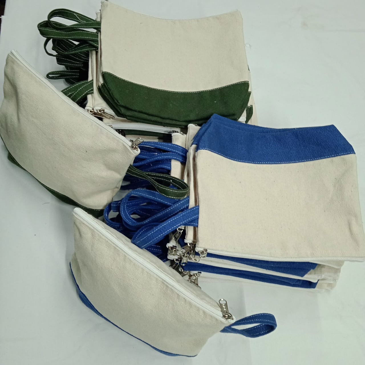 Canvas Zipper Toiletries Pouch with Base - pack of 10