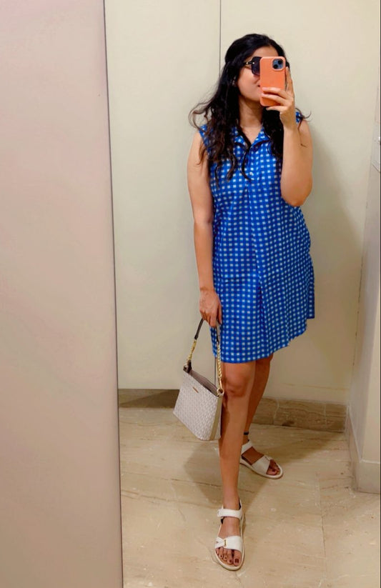 Cotton sleeveless dress in blue checks