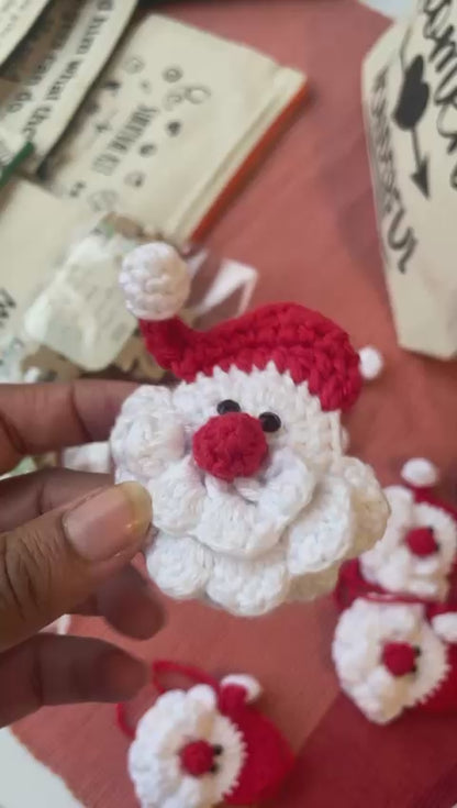 Santa Crochet clips